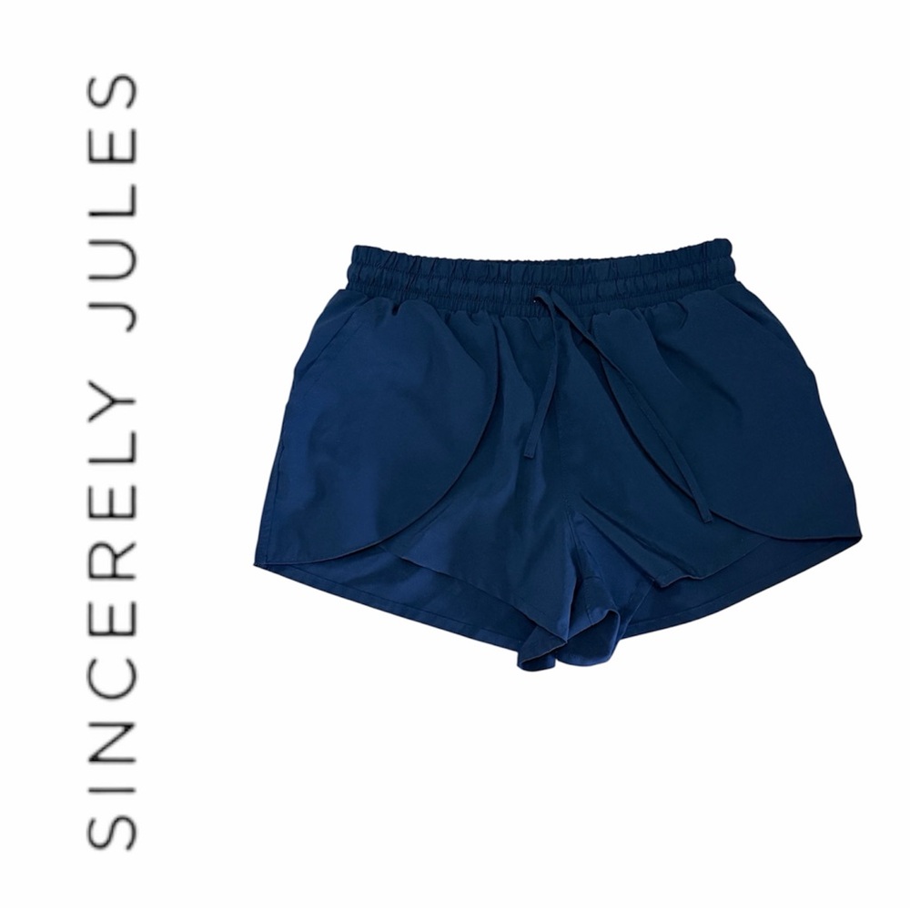 Sincerely Jules Women's Large Black Pocketed Pull On Draw String Athletic shorts